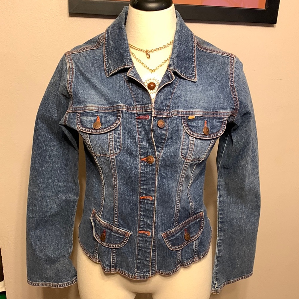 Super cute tailored Jean Jacket.